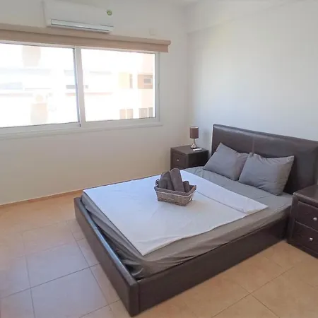 5 Min To The Shared Incl Netflix - Private In 3 Bdr