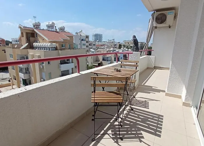 5 Min To The Shared - Private In 3 Bdr Apartamento